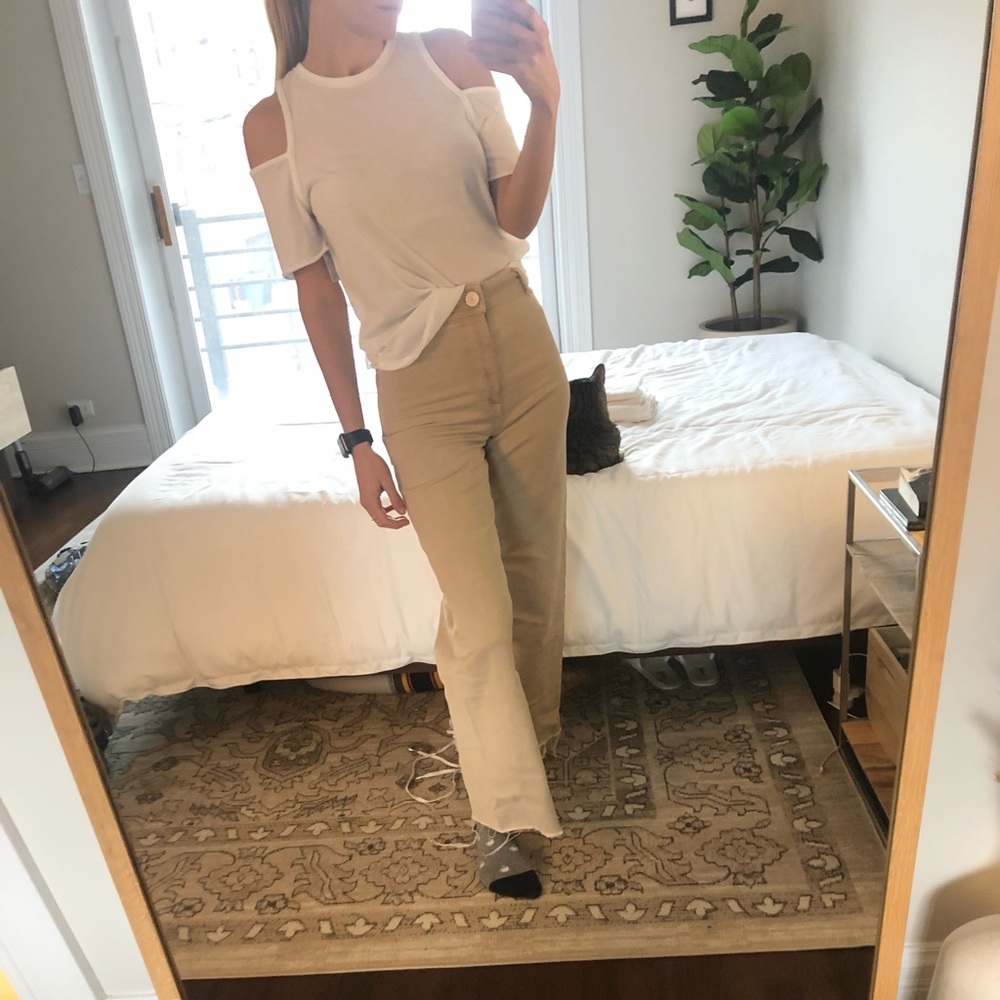 Women's White Cold Shoulder Top